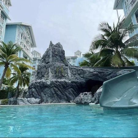 Grand Florida芭提雅带免费游泳池温泉桑拿浴和健身房瑜伽室私家海滩公寓e206 Na Chom Thian Exteriör bild