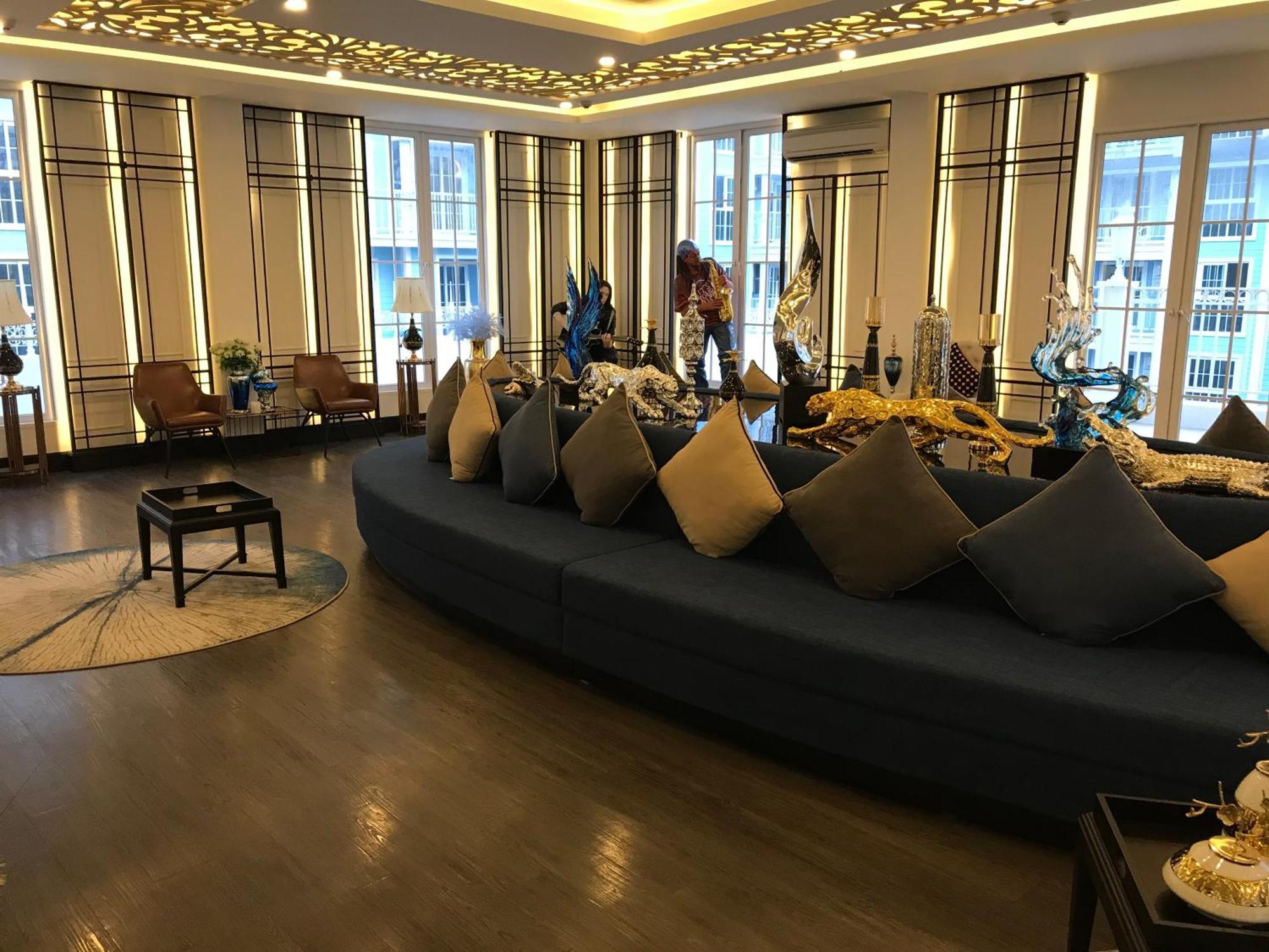 Grand Florida芭提雅带免费游泳池温泉桑拿浴和健身房瑜伽室私家海滩公寓e206 Na Chom Thian Exteriör bild