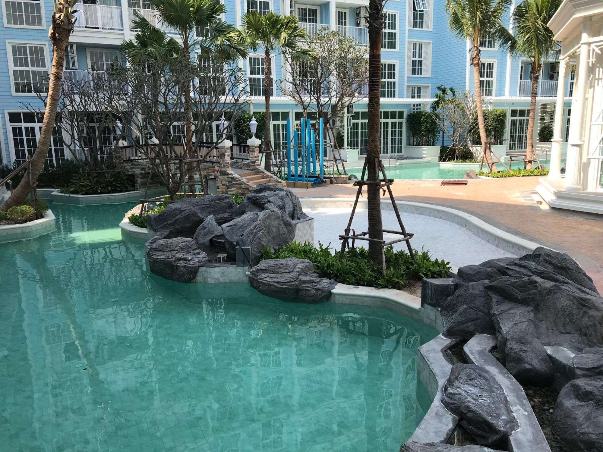 Grand Florida芭提雅带免费游泳池温泉桑拿浴和健身房瑜伽室私家海滩公寓e206 Na Chom Thian Exteriör bild