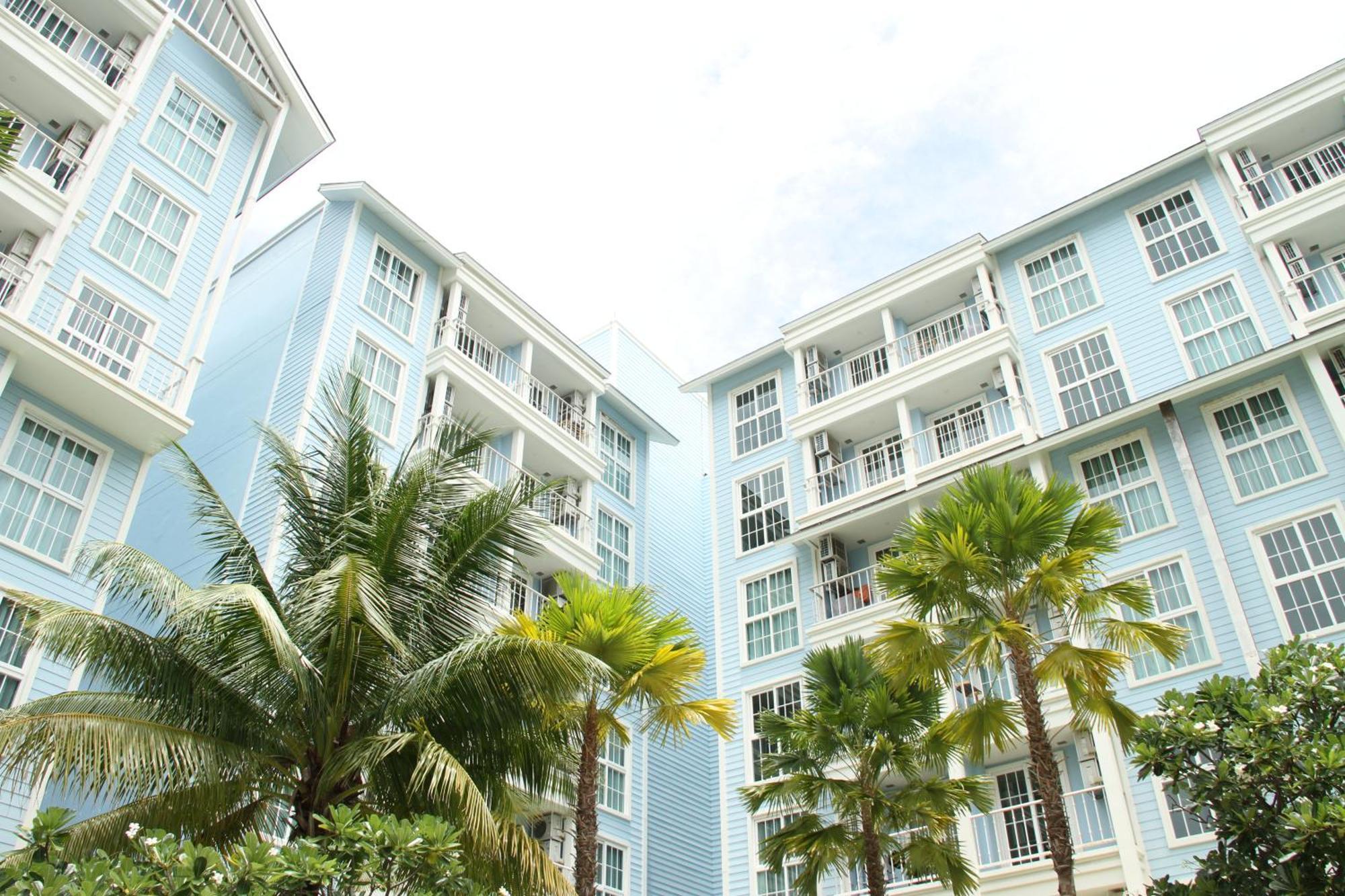 Grand Florida芭提雅带免费游泳池温泉桑拿浴和健身房瑜伽室私家海滩公寓e206 Na Chom Thian Exteriör bild
